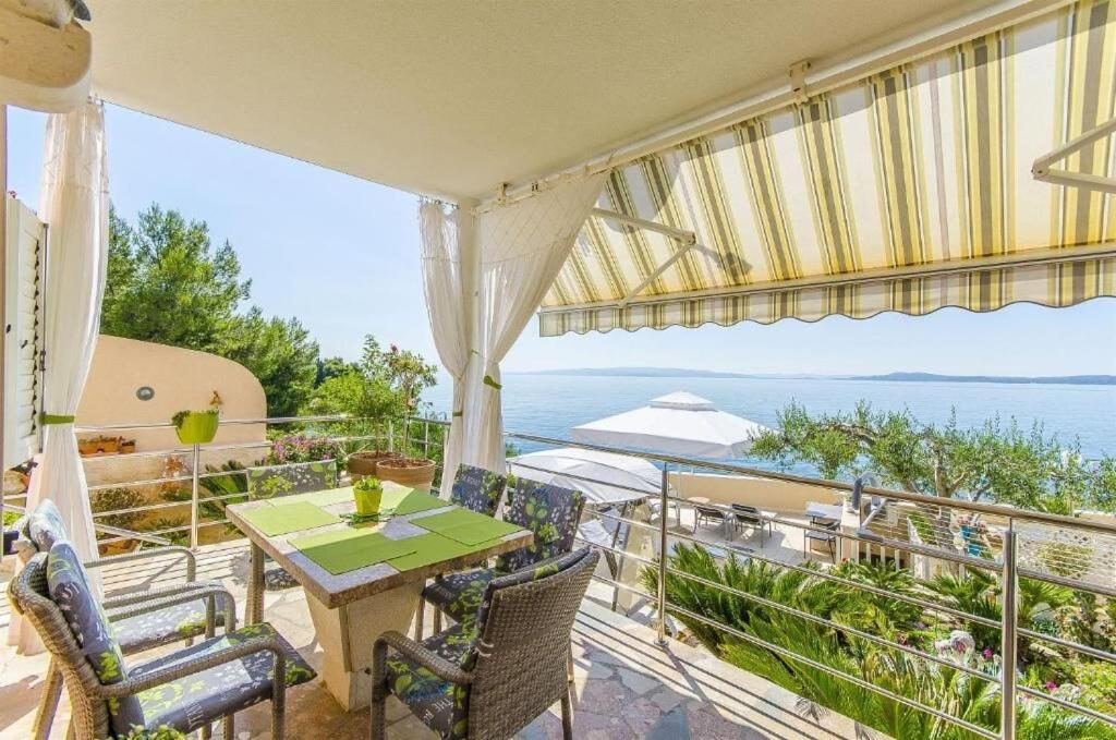 Apartments Nives Trogir Exterior foto