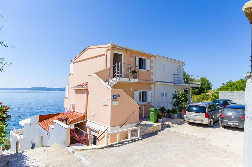 Apartments Nives Trogir Exterior foto
